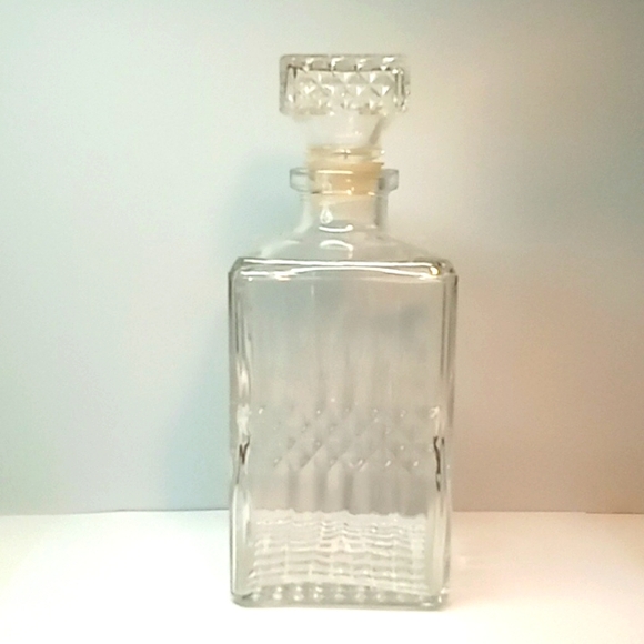 Vintage Epure clear glass whiskey decanter, with diamond point design. No flaws - Picture 2 of 6